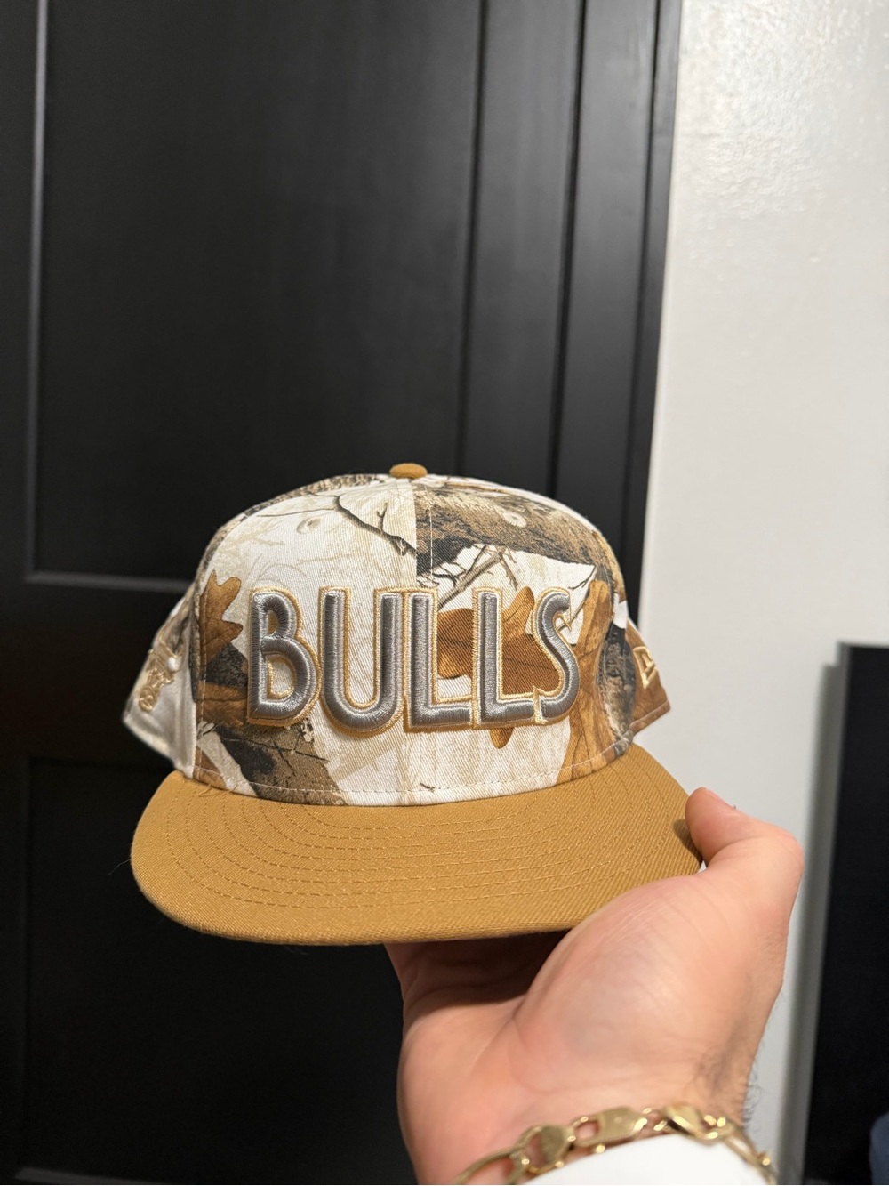 New Era Bulls Realtree Fitted 7 5/8